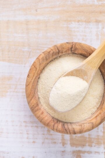 Xanthan gum in a bowl.