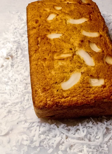 Jelly Coconut Bread with shredded coconut
