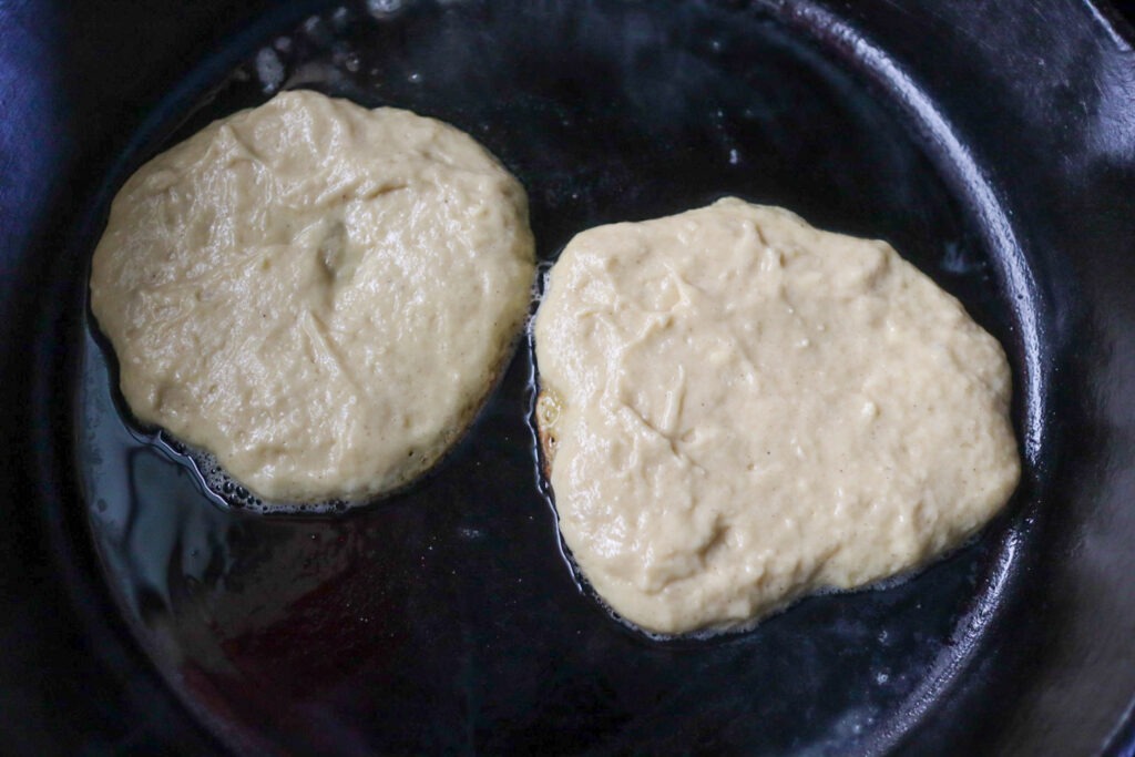 Cooking the eggnog panckaes.