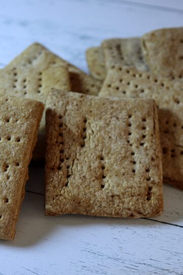 Gluten-free graham crackers
